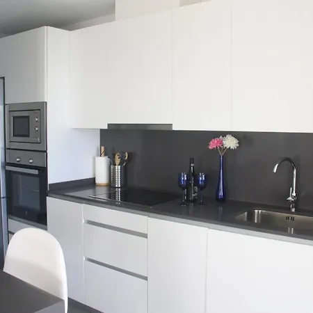Sunny Penthouse With Panoramic Views Apartment